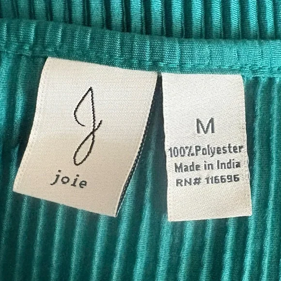 Two piece short set - Picture 2 of 4